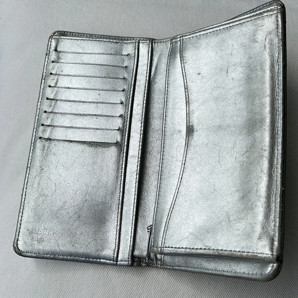 Chanel Silver leather wallet